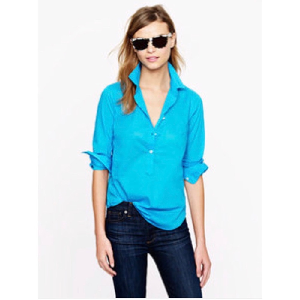 Classic Women's Button-Front Shirt Top in Bright Turquoise